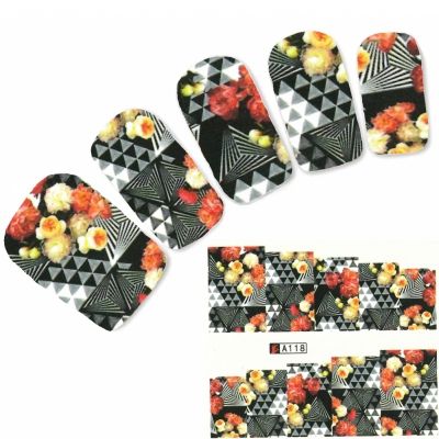 Tattoo Nail Fantasie Blumen auf Ethno Muster Nagel Sticker