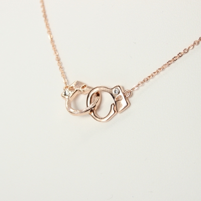 Halskette mit Strass Handschellen Anhänger Gold - 2