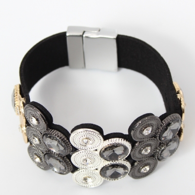 Luxus Armband Strass Design in der Farbe Schwarz mit Magnetverschluss - 3